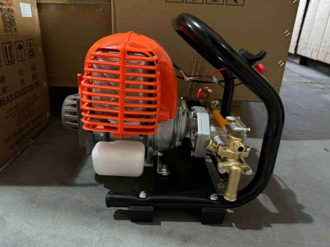 HY-802P 4 Stroke Portable Power Sprayer with 15 Metre Pipe